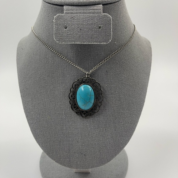 Preowned - assortment of costume jewelry **Dorado693** - Picture 7 of 10